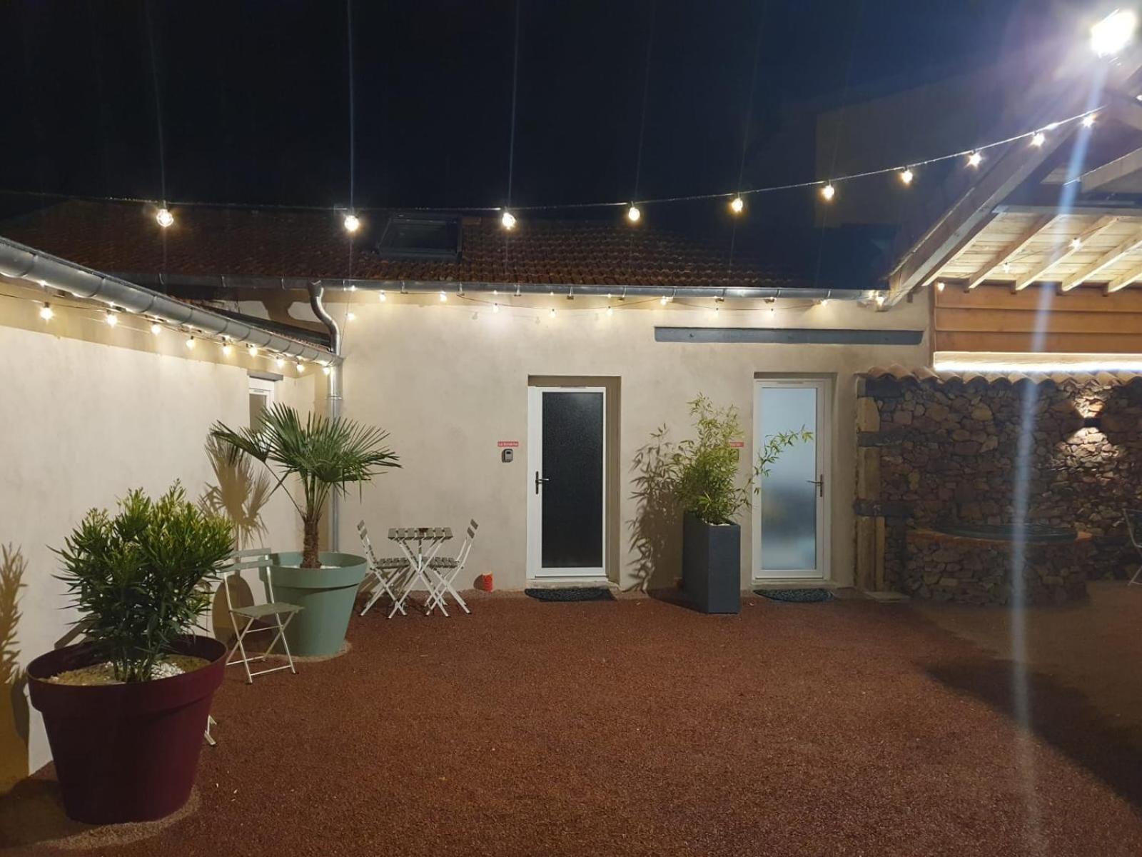 Le Boheme, Sauna & Spa Riorges Kültér fotó