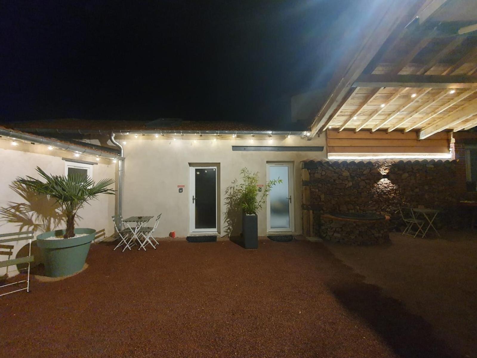 Le Boheme, Sauna & Spa Riorges Kültér fotó