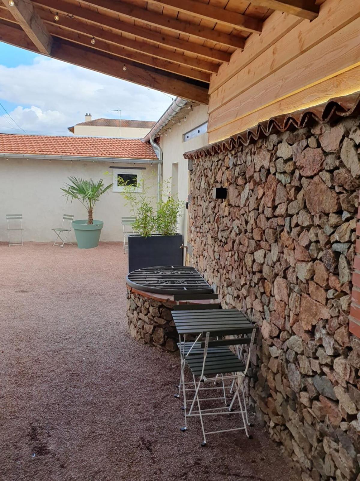 Le Boheme, Sauna & Spa Riorges Kültér fotó